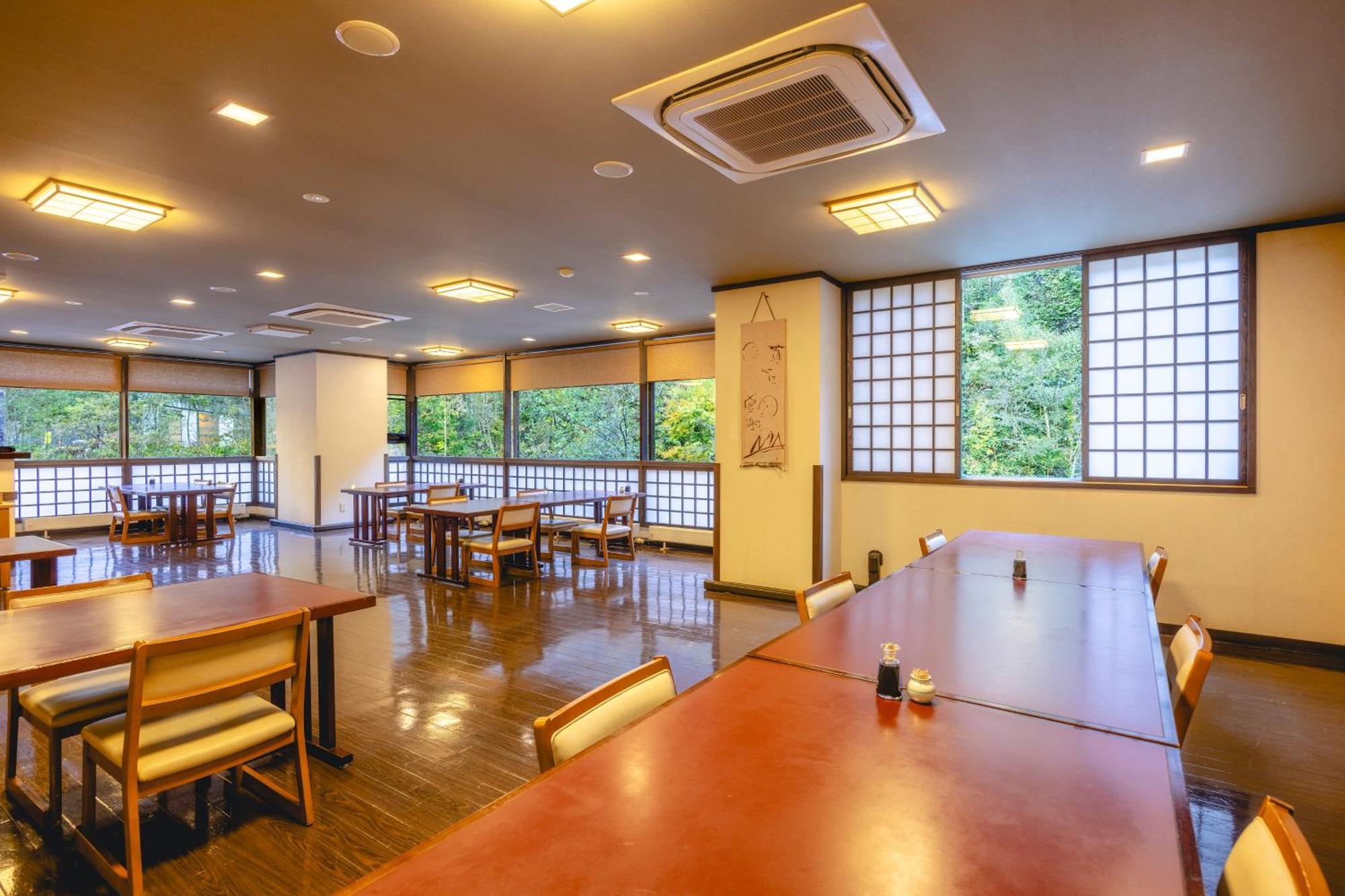 Отель Shikishimaso Higashikawa Экстерьер фото